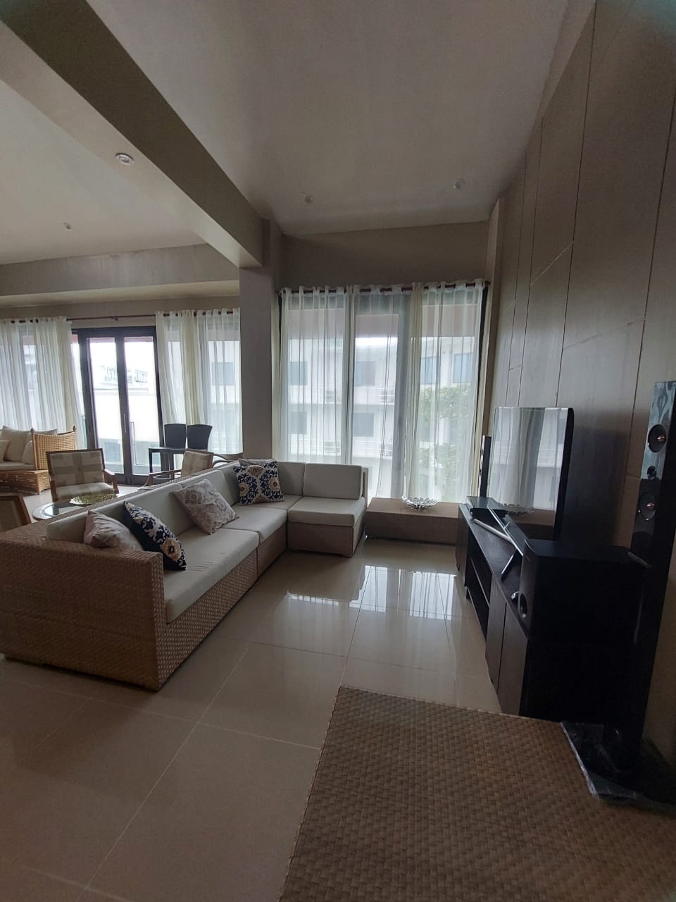 5BR 3-Level Penthouse Condo at Asiana Villas in Boracay Station 1