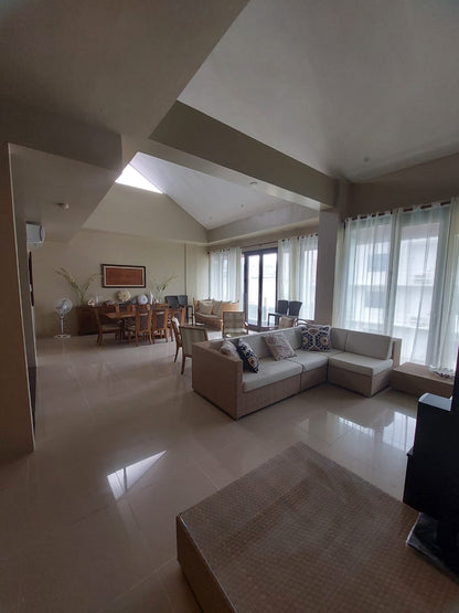 5BR 3-Level Penthouse Condo at Asiana Villas in Boracay Station 1