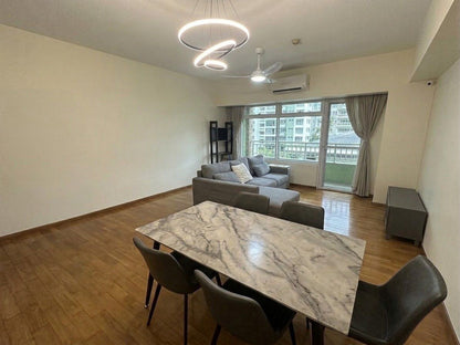 2BR One Serendra Palm, BGC, Taguig City