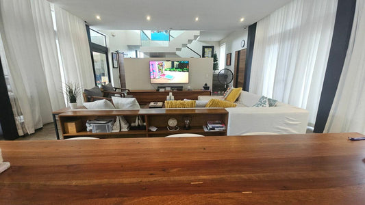 Spacious 2-Storey, 5 Bedroom Smart Home in BF Homes Parañaque