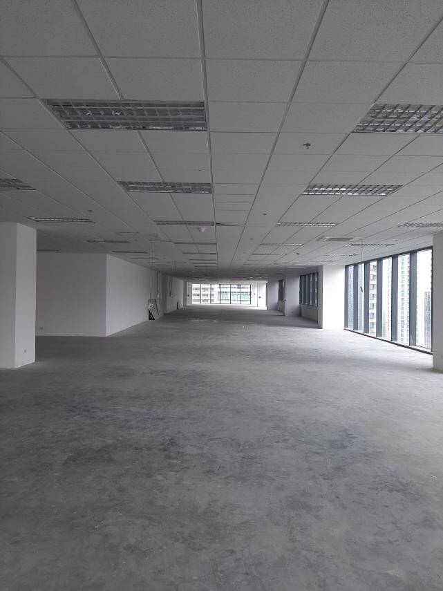 541 sqm Office Space in BGC 5th Ave, Warmshell Condition
