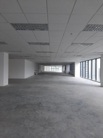 541 sqm Office Space in BGC 5th Ave, Warmshell Condition