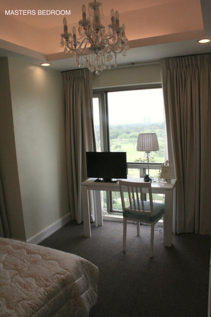 2BR Unit at Forbeswood Parklane facing Golf Course