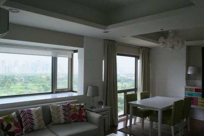 2BR Unit at Forbeswood Parklane facing Golf Course