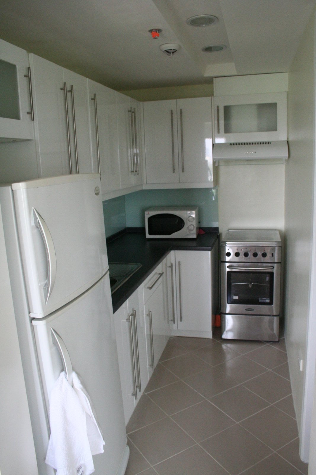 2BR Unit at Forbeswood Parklane facing Golf Course